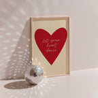 Groovy - Affiche Let Your Heart Dance - Rouge