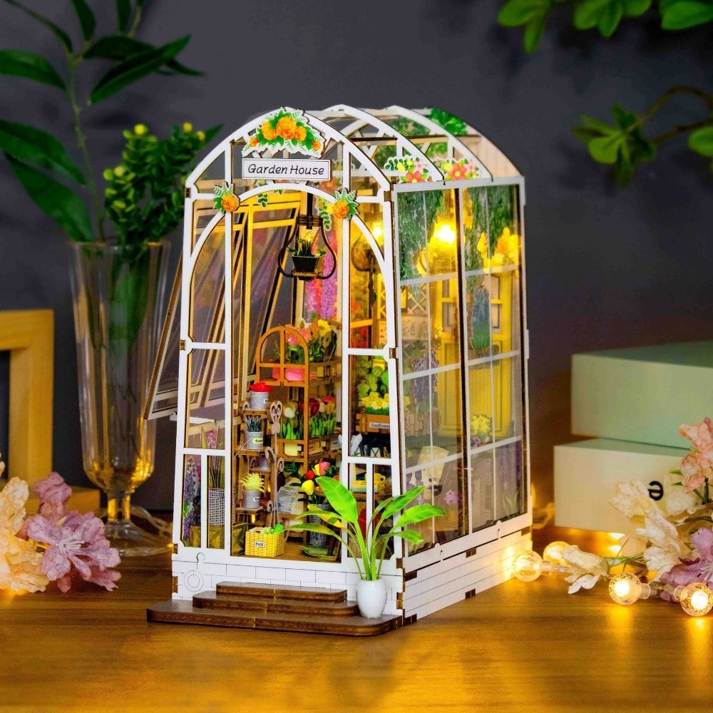 Book Nook - Serre Et Fleurs