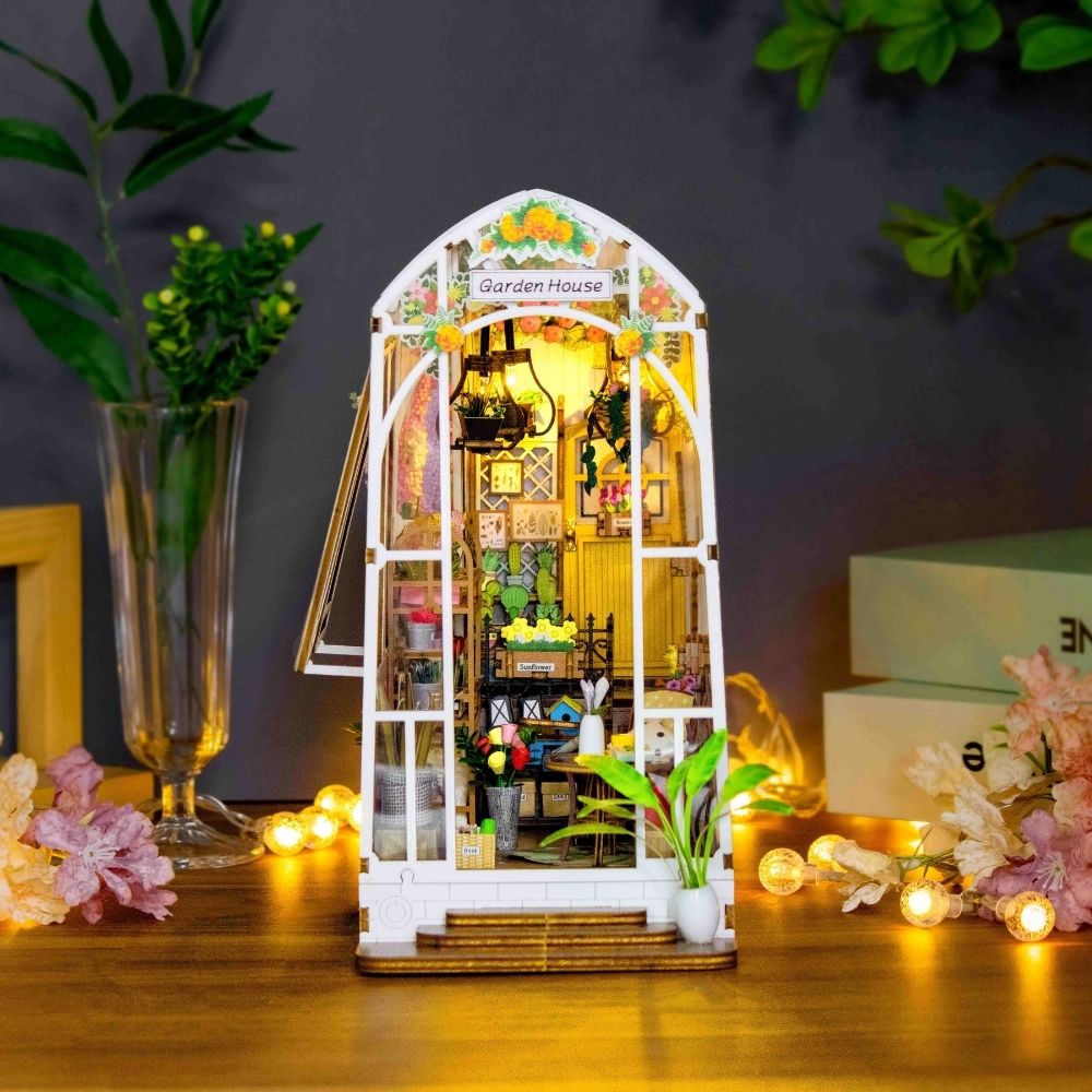 Book Nook - Serre Et Fleurs