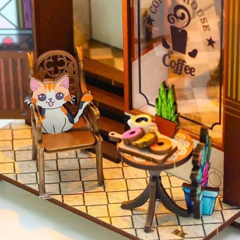 Book Nook - Maison Du Café