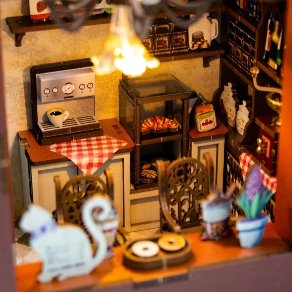 Book Nook - Maison Du Café