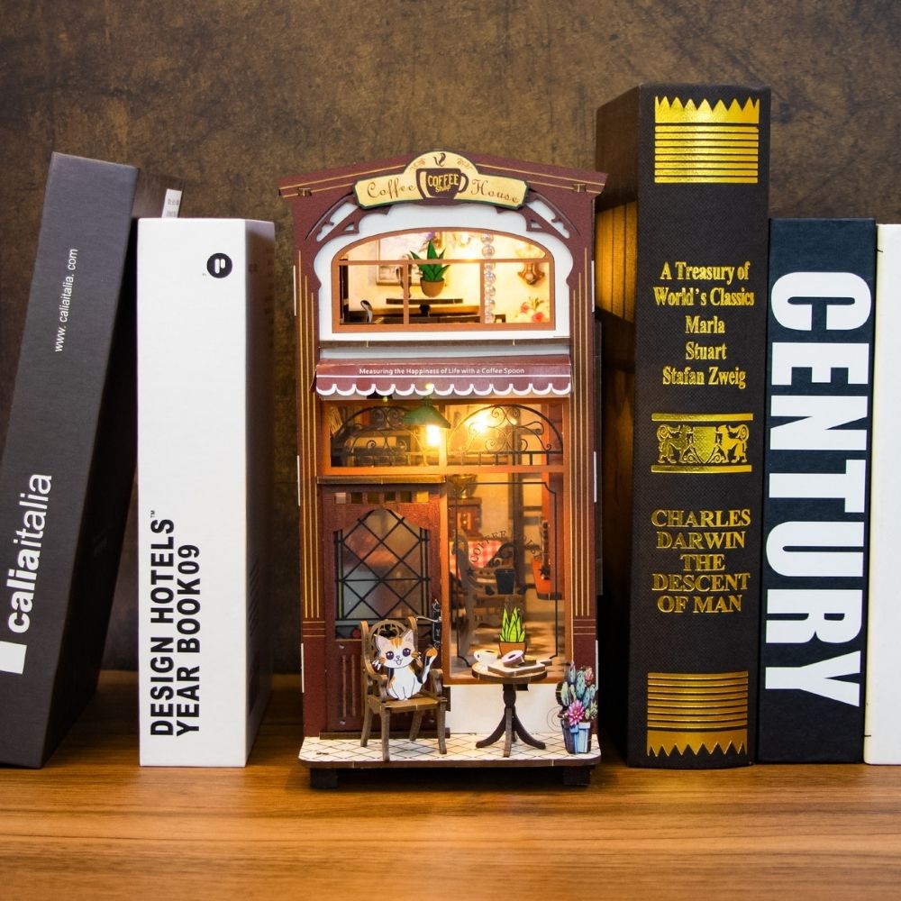 Book Nook - Maison Du Café