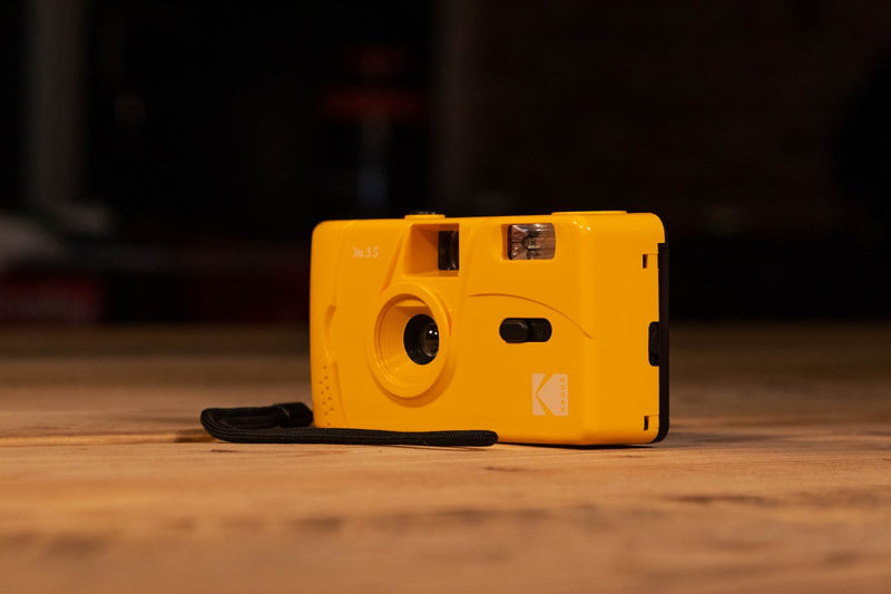 Appareil Photo - M35 - Jaune - 1 Pellicule Couleur Offerte - Kodak
