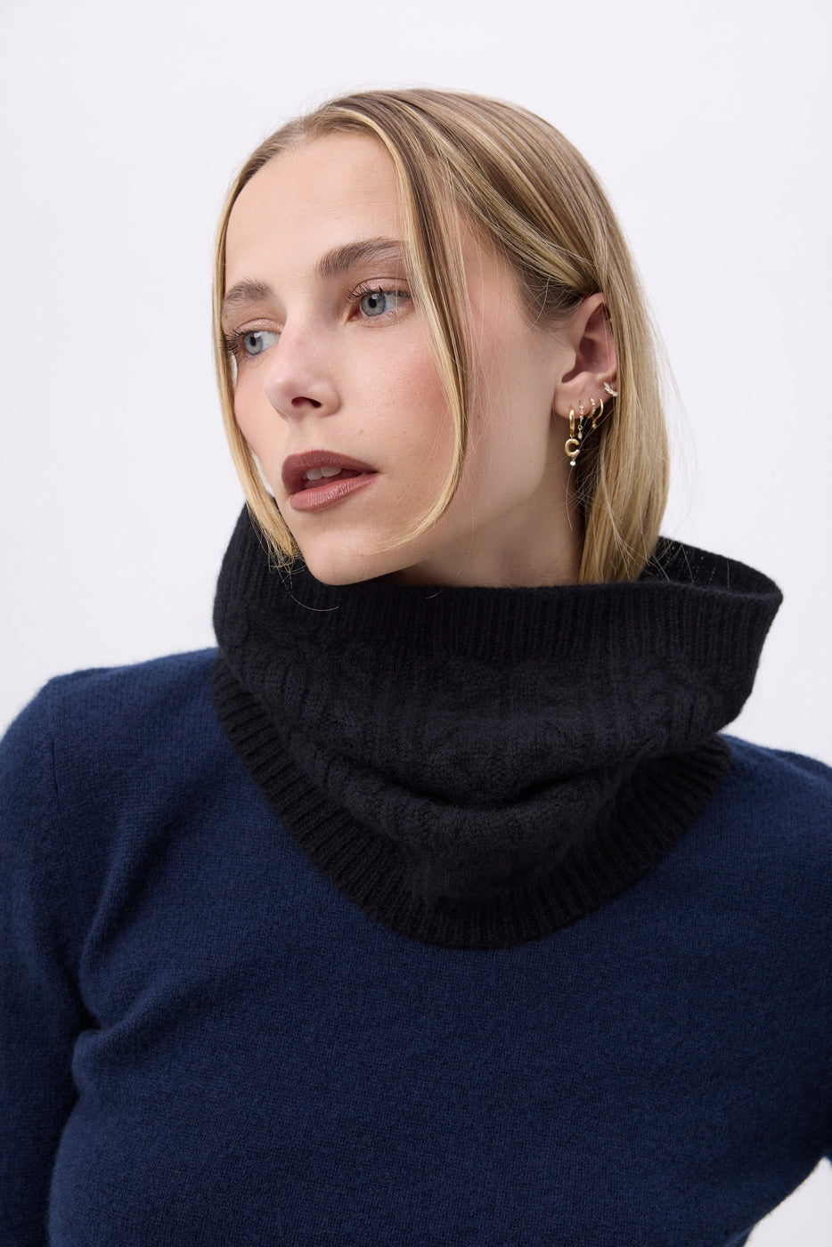 Komin z warkoczowym splotem Macha - Czarny - Unisex