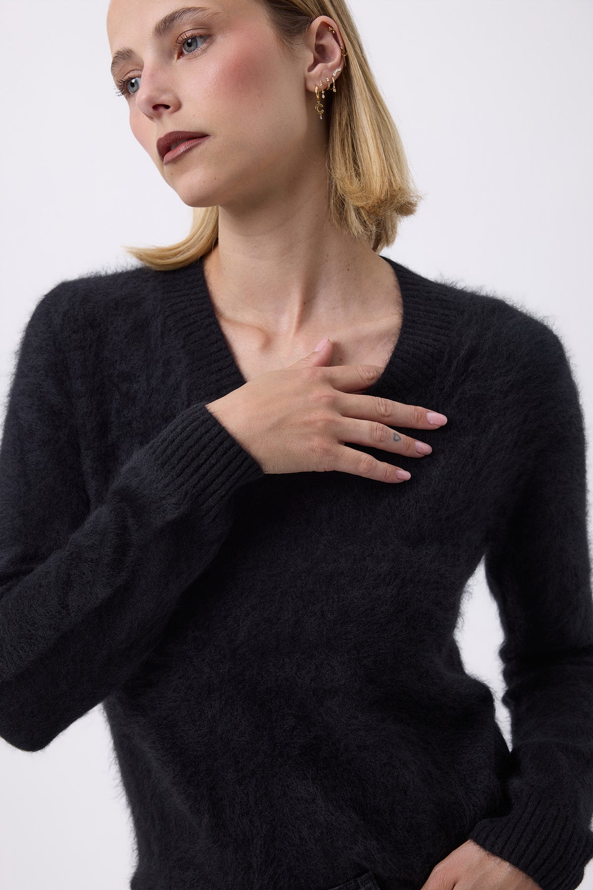 V-Neck – Brushed Cashmere Mael - Noir - Femme