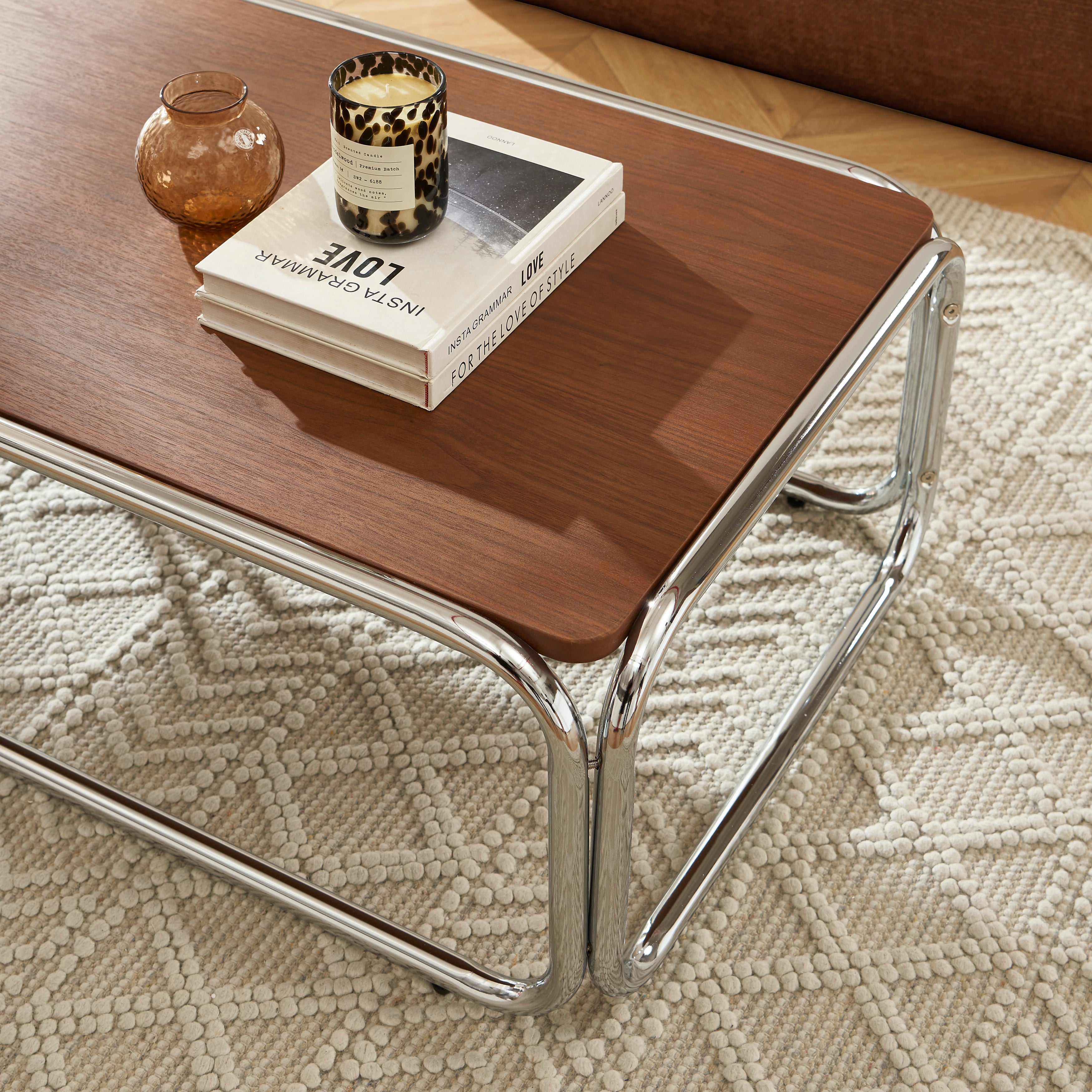 Maggy - Coffee Table - Walnut Veneer