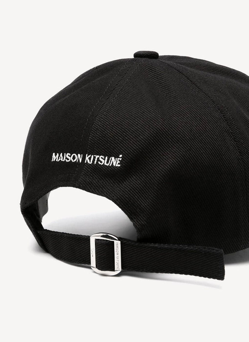 Maison Kitsune - Black Fox Embroidery Cap 5P - Black - Femme