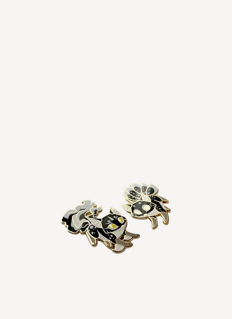 Maison Kitsune - Brooch Courage - Black/White - Femme