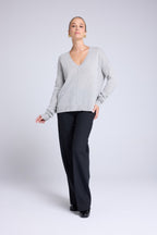 Maglione Scollo a V Oversize Cuciture Manon - Grigio Chiaro