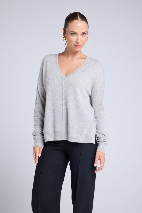 Pull Col V Oversize Coutures Manon - Gris Clair