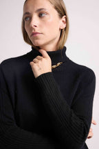 Rollkragenkleid Marie – Schwarz – Damen