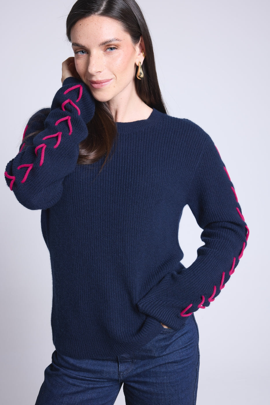 Jersey de cuello redondo con cordones en las mangas Marta - Azul marino fucsia - Mujer