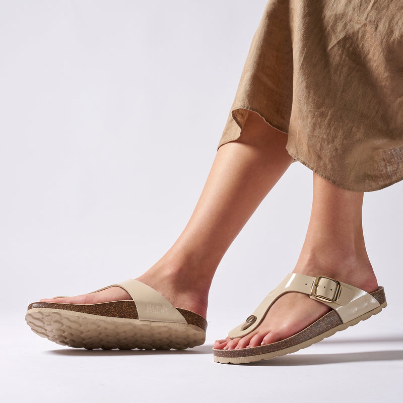 Tongs Blanca Big Buckle Beige - Femme