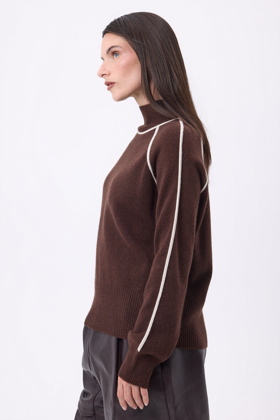 Jersey de cuello alto en contraste Megan - Marrón chocolate blanco - Mujer