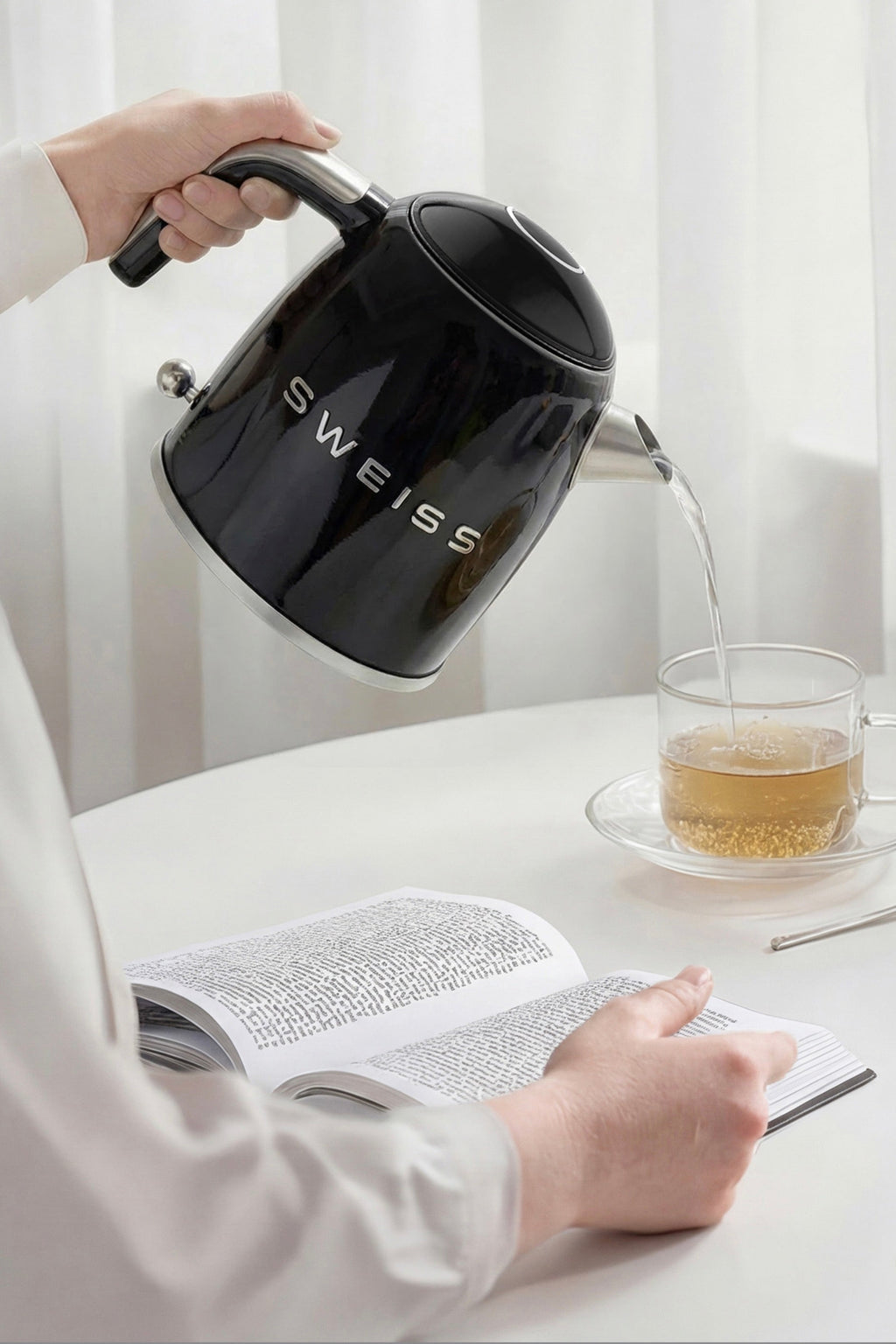Vintage Kettle - Black - 1L
