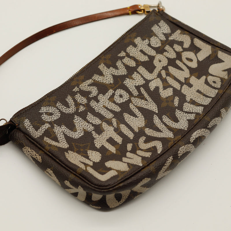 La Pochette Accessoires Graffiti Louis Vuitton