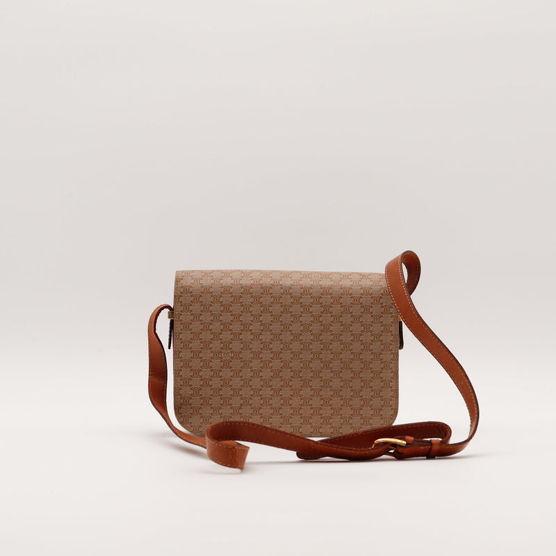 Le Triomphe Céline Macadam