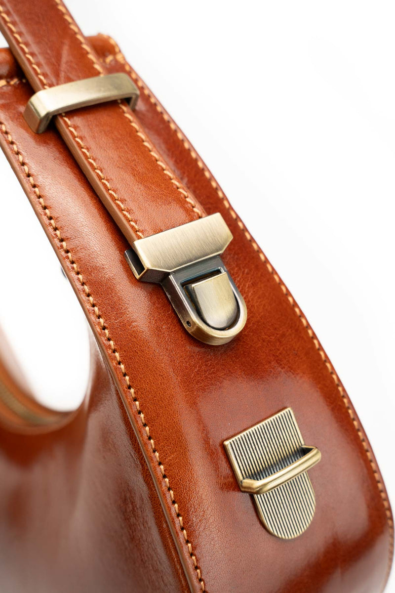 Amanda Vintage Handbag - Camel