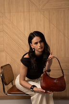 Emi Vintage Shoulder Bag - Brown