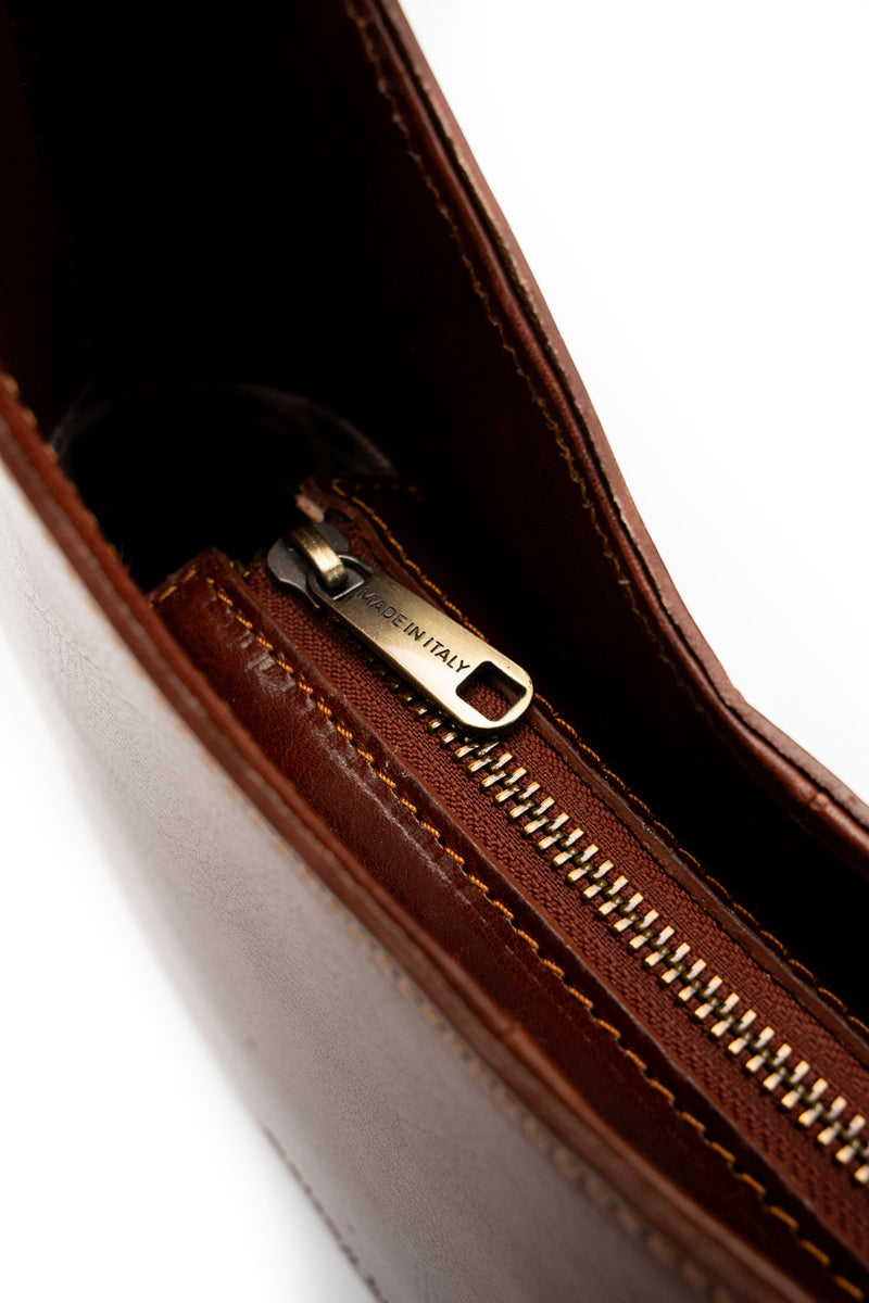Emi Vintage Shoulder Bag - Brown