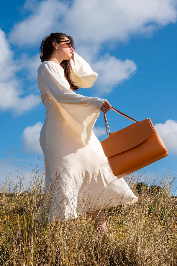 Bage Shoulder Bag - Camel