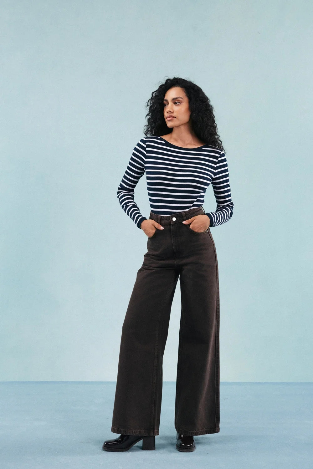Body Hugo – Granatowe paski