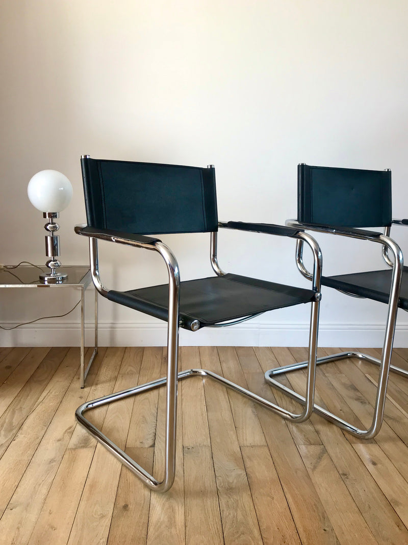 Paire De Fauteuils Design Tubulaires En Chrome Et Croute De Cuir - Années 70