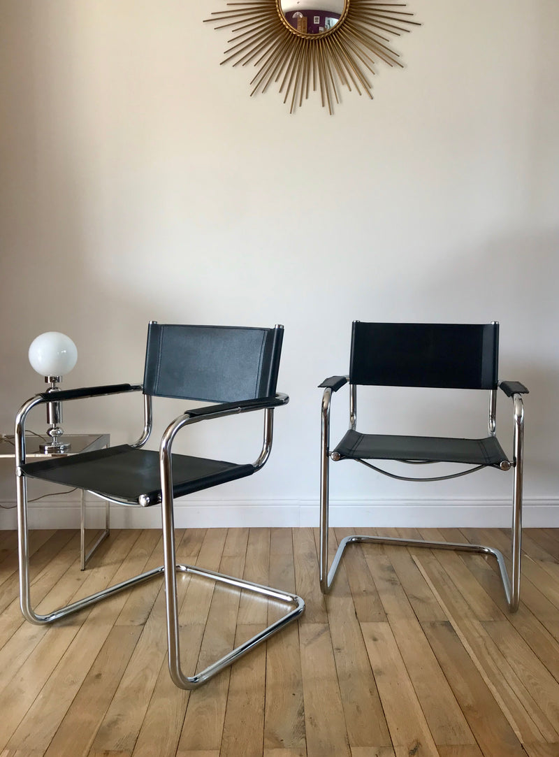 Paire De Fauteuils Design Tubulaires En Chrome Et Croute De Cuir - Années 70