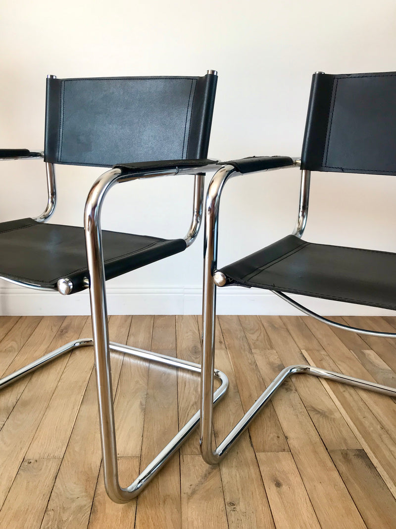 Paire De Fauteuils Design Tubulaires En Chrome Et Croute De Cuir - Années 70