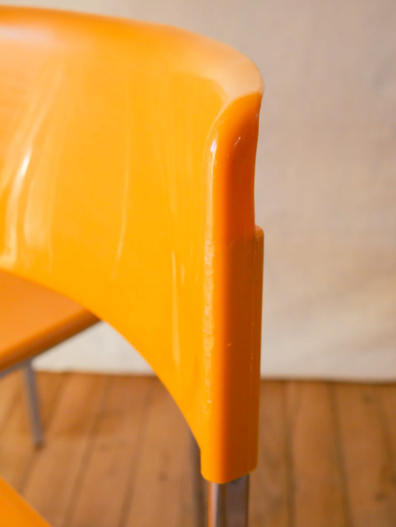 Paire De Chaises Plastique Jaune Et Pieds Chromes Mobilier International Signé Lafargue - 1970