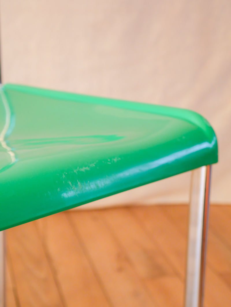 Paire De Chaises Plastique Vert Et Pieds Chromes Mobilier International Signé Lafargue - 970