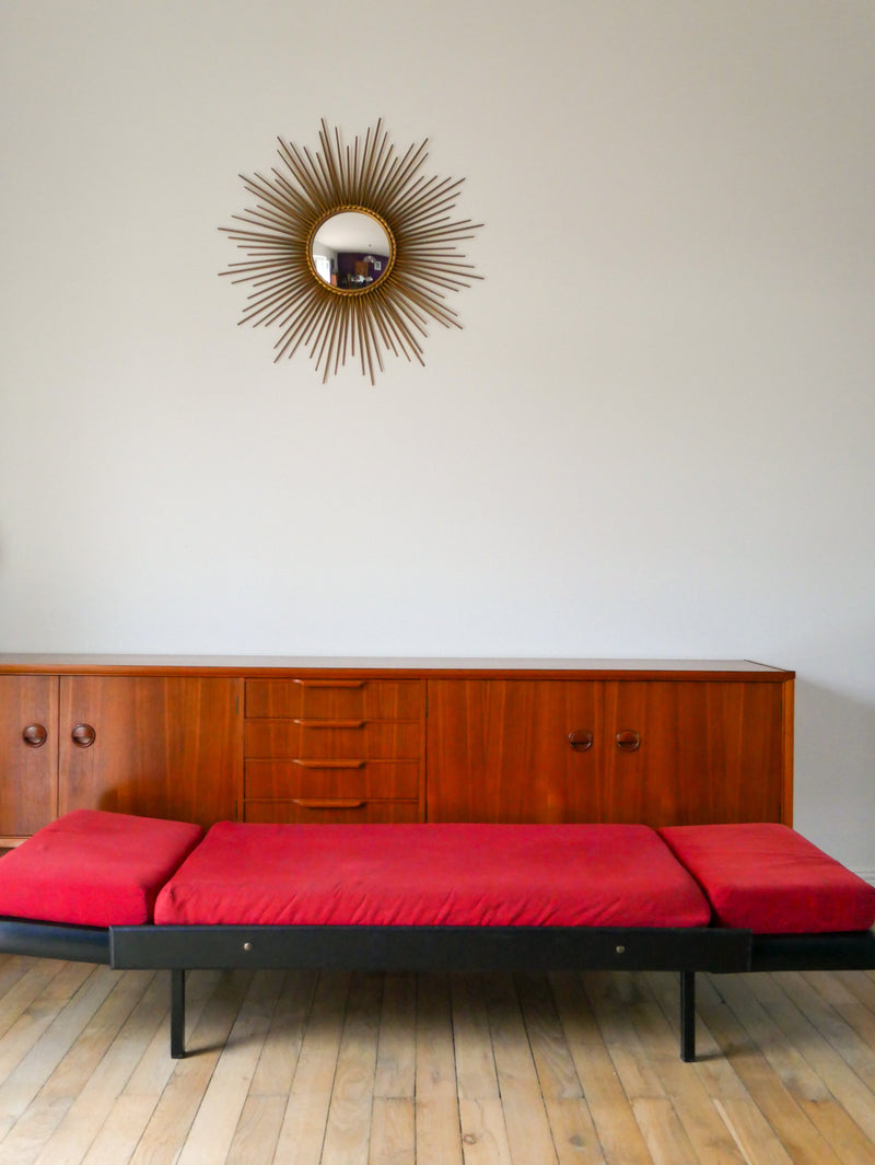 Canapé Day Bed En Skaï - Tissus Rouge Chiné Et Métal Noir - 1950