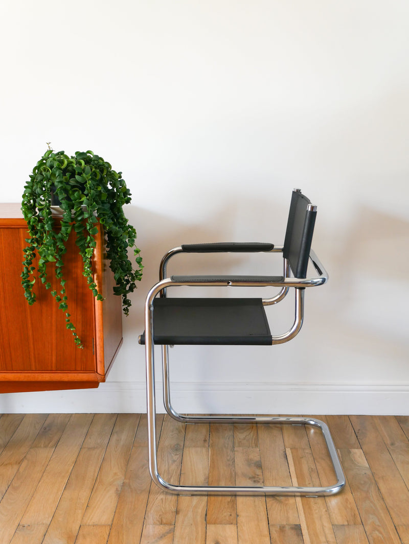 Ensemble De 4 Fauteuils Tubulaires En Croute De Cuir Cantilever Chrome Et Noir - Dans Le Goût De Mart Stam & Marcel Breuer S34 - 1970