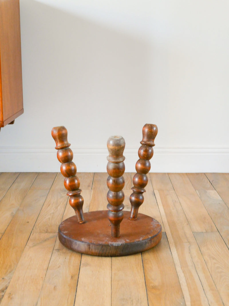 Tabouret Tripode En Bois Bas - Pieds En Bois Tourné - Cercles - Brutaliste - 1950