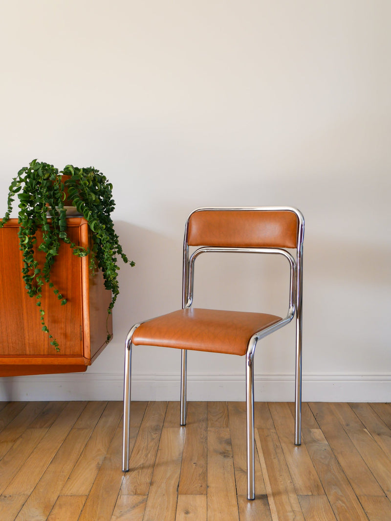 Paire De Chaises En Chrome Et Skaï Blanc - Fauve - 1970