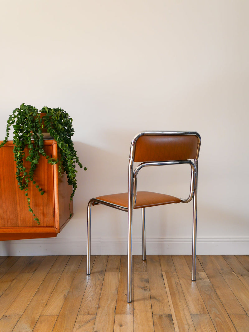 Paire De Chaises En Chrome Et Skaï Blanc - Fauve - 1970