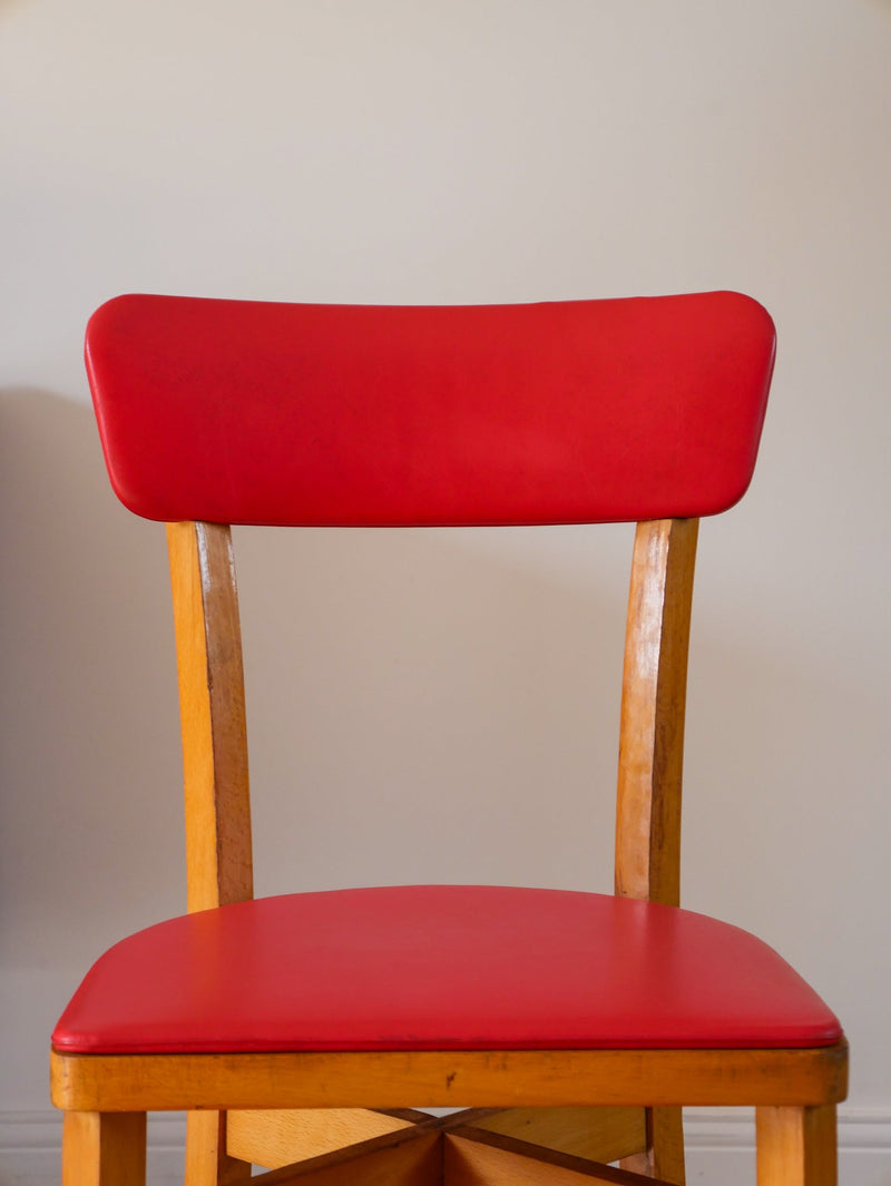 Chaise En Bois Blond Et Skaï Rouge - 1950