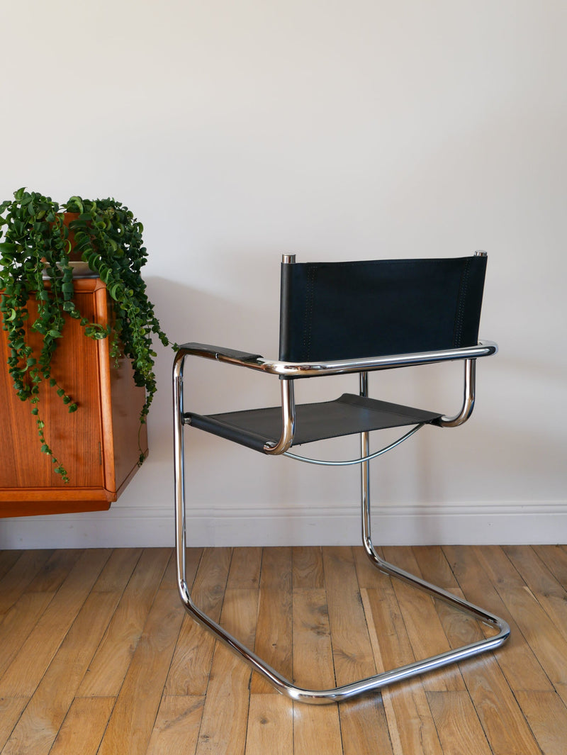 Fauteuil Tubulaire En Croute De Cuir Cantilever Chrome Et Noir - Dans Le Goût De Mart Stam & Marcel Breuer S34 - 1970