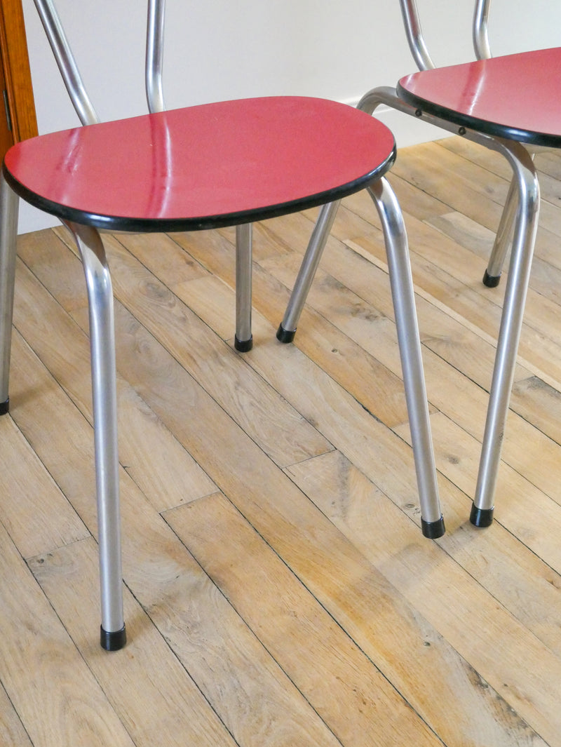 Paire De Chaises En Formica Et Chrome - Rouges À Motifs - 1970