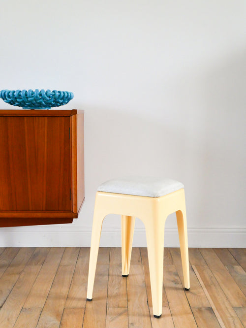 Tabouret Tripode En Plastique Et Assise En Skaï - Crème Et Gris - Signé Ami - 1970