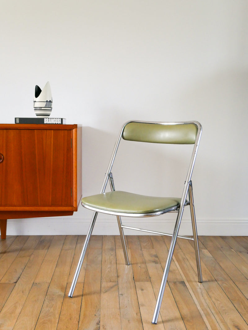 Paire De Chaises Pliantes En Chrome Et Skaï Vert Amande - Design - 1970