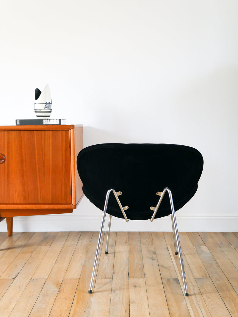 Fauteuil En Velours Ras Et Piètements Chrome - Noir - Dans Le Goût De Pierre Paulin - Design - 1970