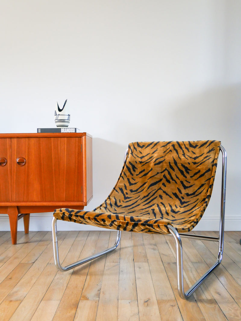 Lounge Chair / Fauteuil Tubulaire Piètements En Chrome - Retapissé En Tissus Zèbre - Marron Et Noir - Par Michel Boyer - Design - 1970