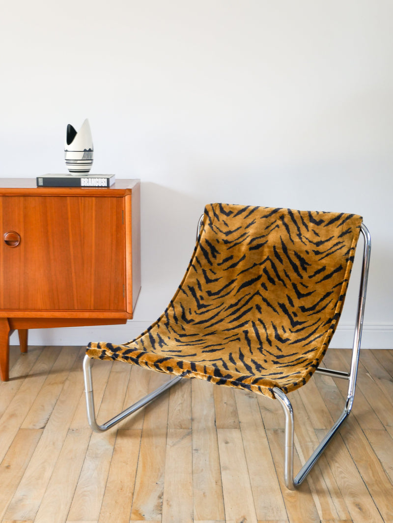 Lounge Chair / Fauteuil Tubulaire Piètements En Chrome - Retapissé En Tissus Zèbre - Marron Et Noir - Par Michel Boyer - Design - 1970