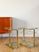 Paire De Tables De Chevets En Laiton Doré Et Verre - Design - 1970