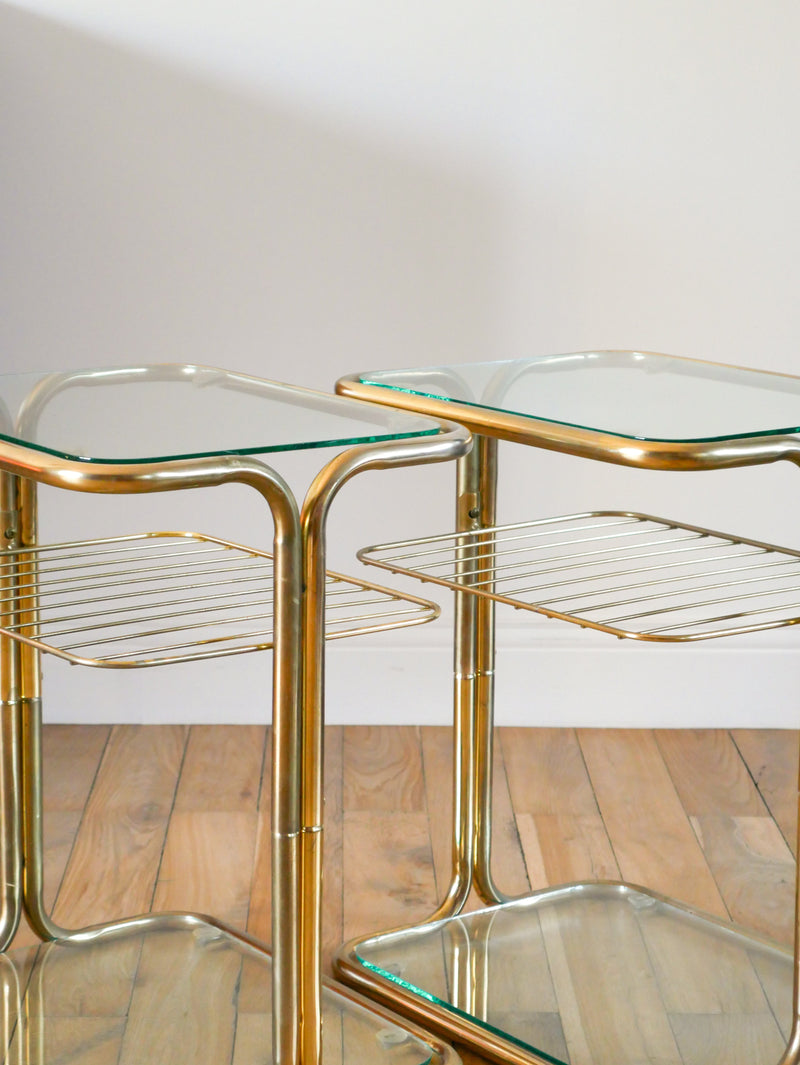 Paire De Tables De Chevets En Laiton Doré Et Verre - Design - 1970