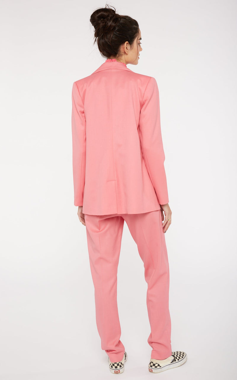 Modetrotter - Valeria Thorens Pink Jacket