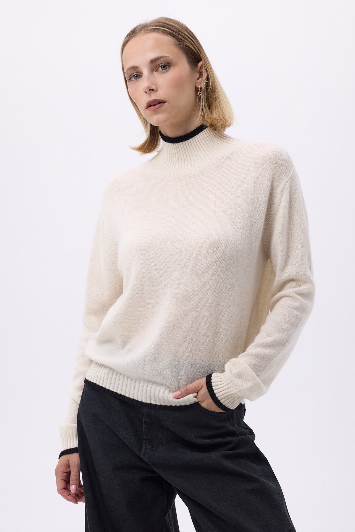 Pull Col Montant À Liseret F Mona - Blanc Noir - Femme