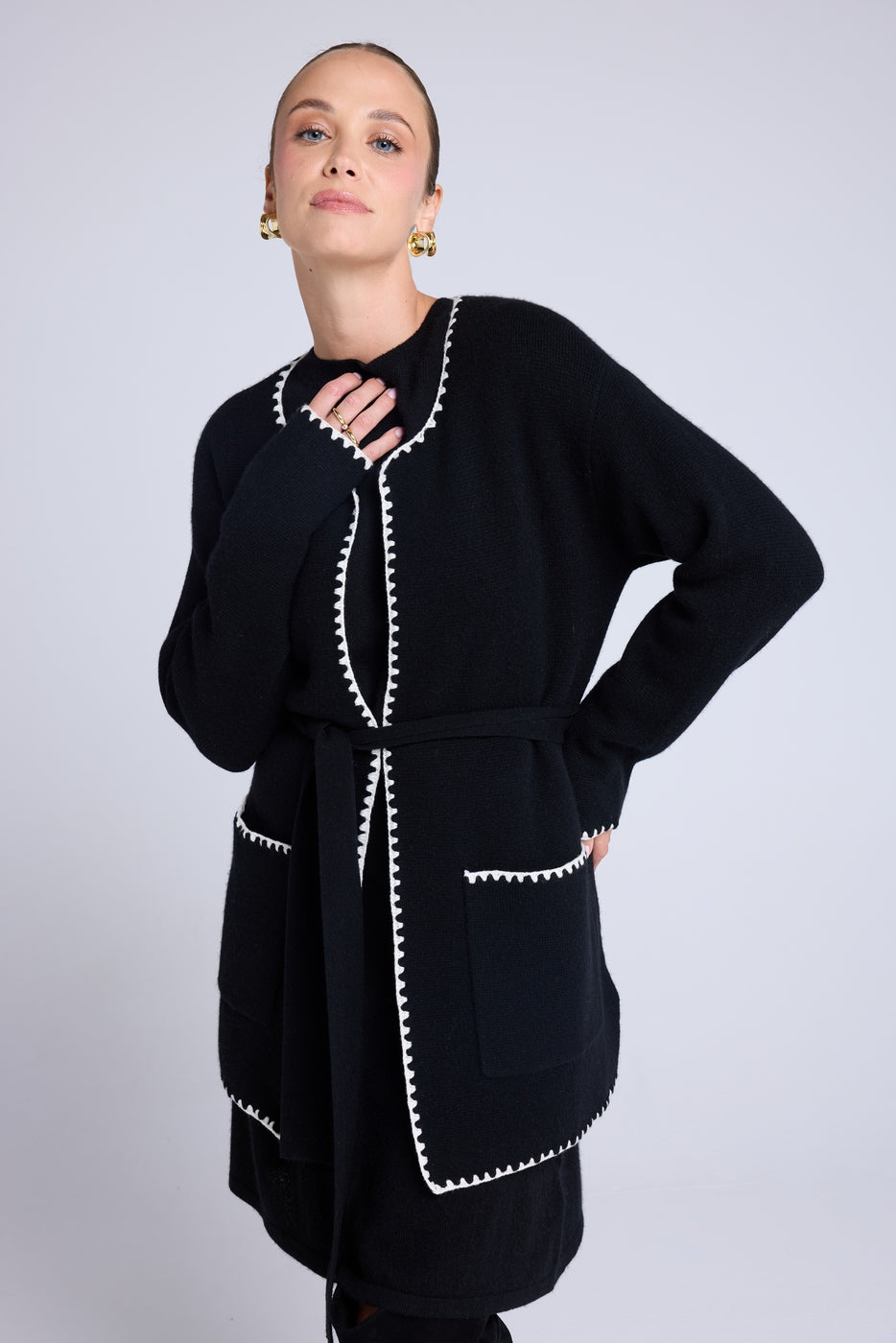 Veste Longue Bordures Contrastées Monique - Noir Blanc