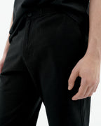 Pantaloni neri Travel light sostenibili-2